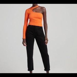 ✖️SOLD✖️NWT Bershka • Cut Out Crop